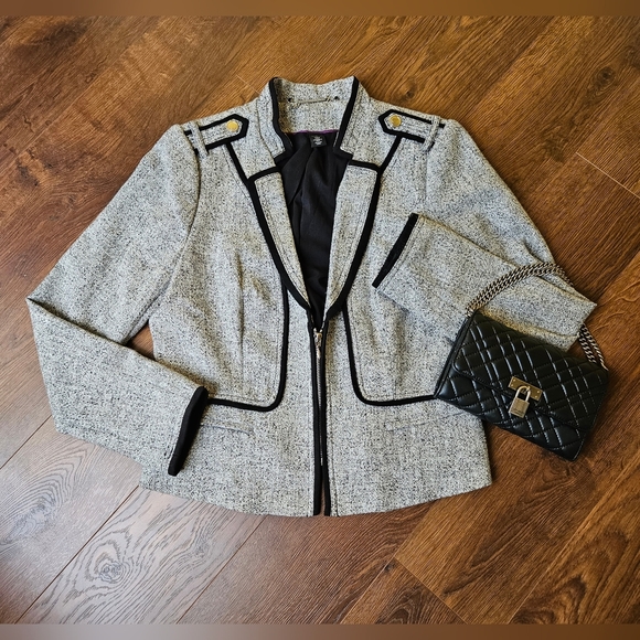 White House Black Market Jackets & Blazers - White House Black Market Crop Tweed Blazer
